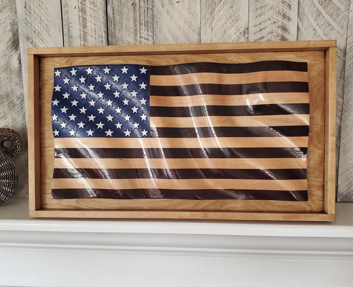 12x22 Concealment Case with Flag Front